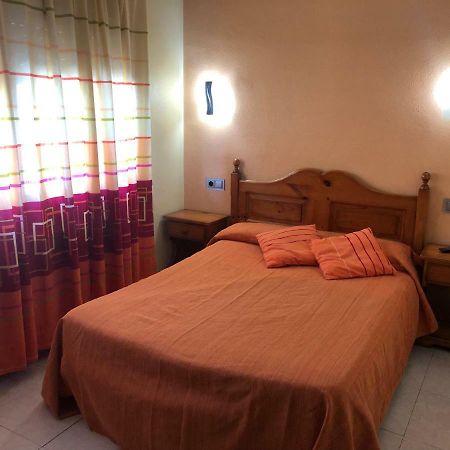 Hostal La Parrilla Monegros II Bujaraloz Dış mekan fotoğraf